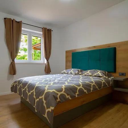 Apartamento Lucas With Private Pool