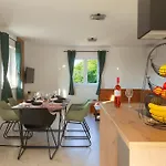 Apartment Lucas With Private Pool Zupanje