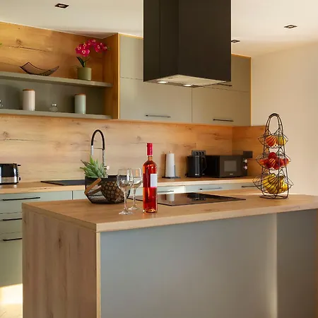 Lucas With Private Pool Διαμέρισμα