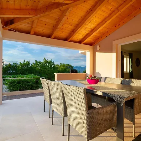 Lucas With Private Pool * Županje